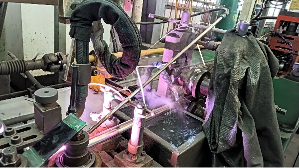 不銹鋼管酸洗鈍化，究竟有何奧秘？