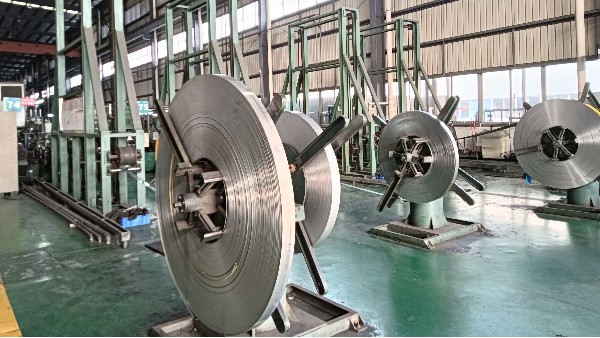 304不銹鋼焊管在電動(dòng)滾筒起什么作用