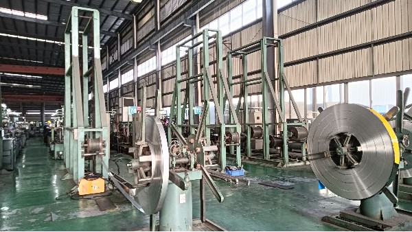 不銹鋼焊管為何會(huì)掉皮？